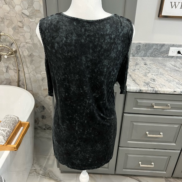 Affliction Cold Shoulder Top - Picture 4 of 5